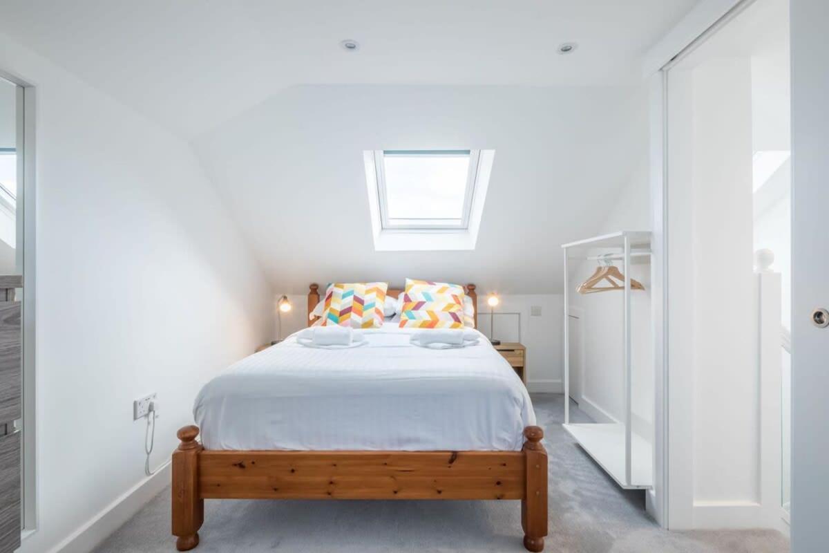 Refurbished High Spec Central Family Home CBG エクステリア 写真