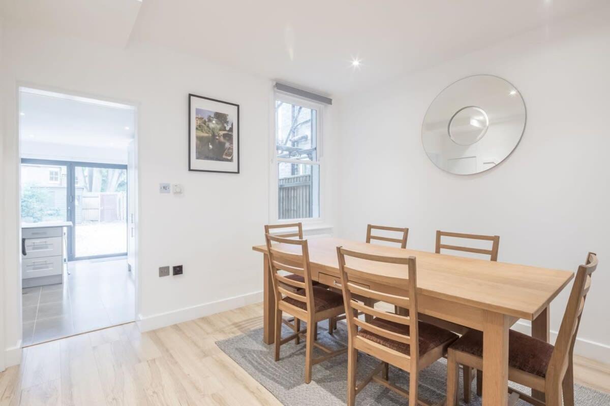 Refurbished High Spec Central Family Home CBG エクステリア 写真