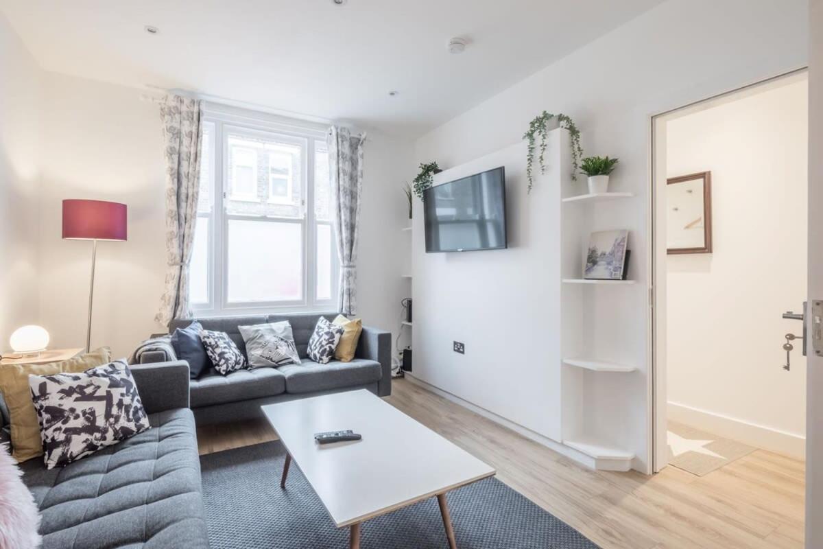 Refurbished High Spec Central Family Home CBG エクステリア 写真